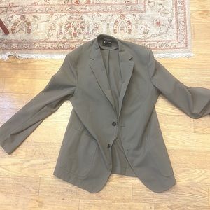 Perfect boss jacket worn one time in medium.